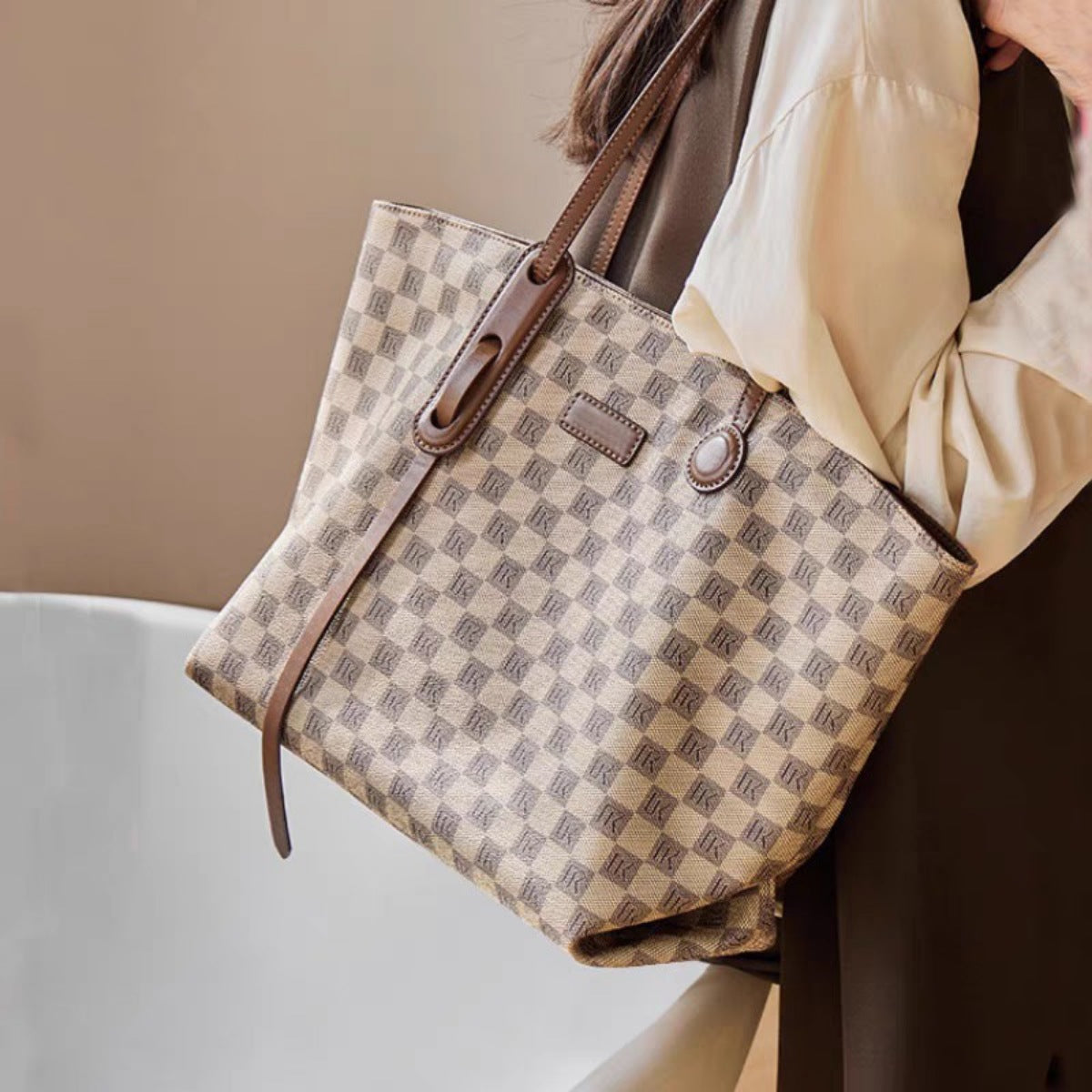 9c08f3f8-41ee-4d91-b9d6-98496c5baf42-Max